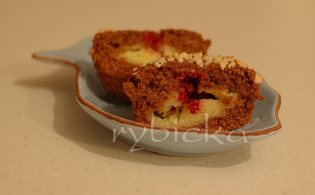 Černý mufík s očičkem