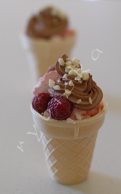 Zmrzlinová jednohubka