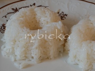 dsc_1120_ryzovebabovky_vod VYklopená bábovička z formičky