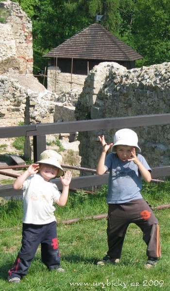 img_7547_kluci_na_hrade_350_wod