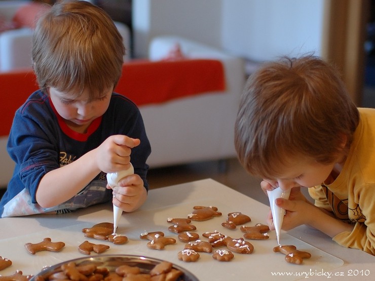 dsc_1609_kluci_maluji_740w dsc_1609_kluci_maluji_740w