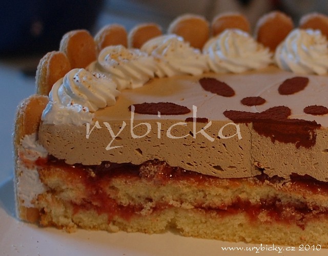 dsc_1877_99_slehackovy_jahodovo-karamelovy_rez_640w