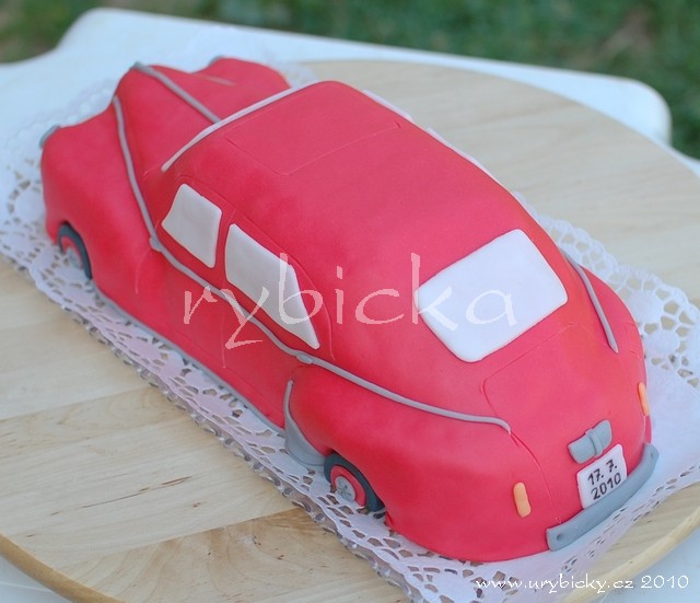 dsc_3235_113_auto_zezadu_640w
