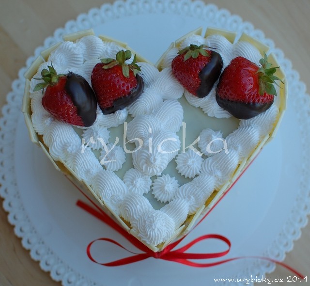 dsc_9352_191_coko_bila_zvrchu_640w dsc_9352_191_coko_bila_zvrchu_640w