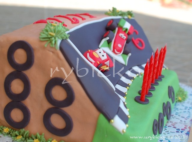 dsc_0483_199_detail_blesk_640w